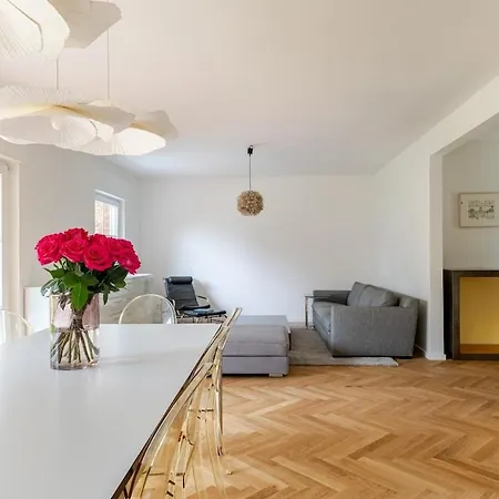 Idyllisches, Neu Renoviertes Haus Mit Steg Am Berlin