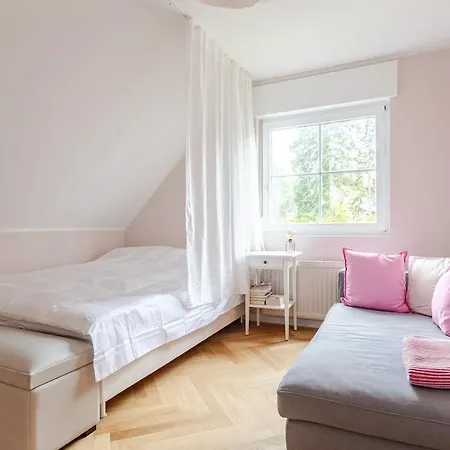 Idyllisches, Neu Renoviertes Haus Mit Steg Am