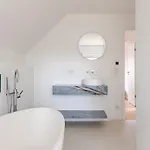Haus Am Mit Badesteg Direkt Am Wasser, Neu Renoviert * Berlin