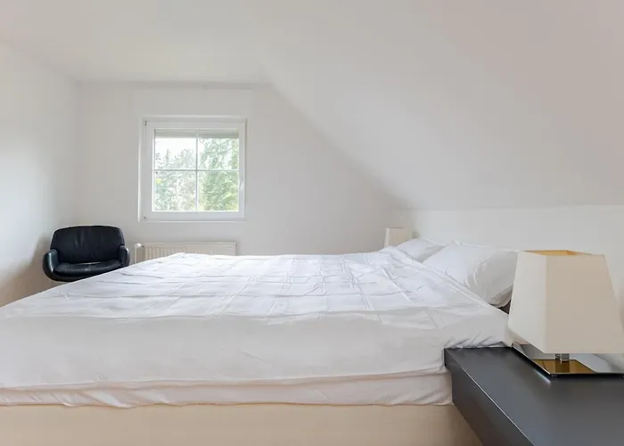 Idyllisches, Neu Renoviertes Haus Mit Steg Am ベルリン