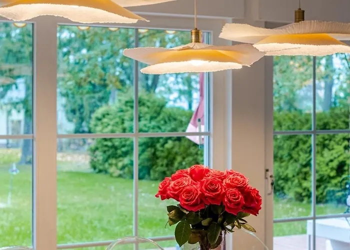 Idyllisches, Neu Renoviertes Haus Mit Steg Am